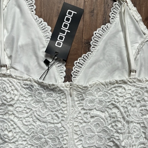 Boohoo WhitePlus Premium Lace Bodysuit - Picture 10 of 10